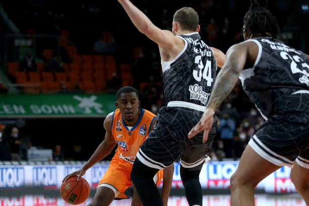 却仍然频繁 却仍然频繁