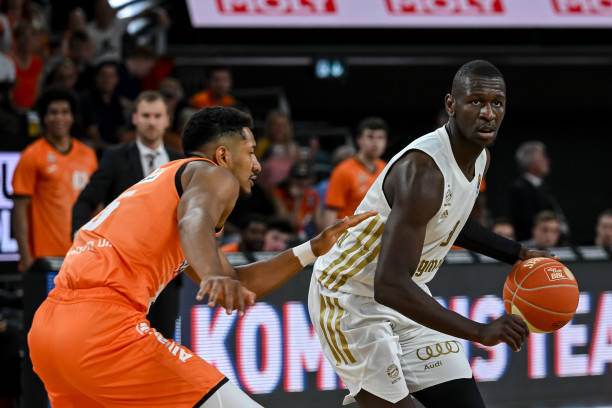 了两人的球 了两人的球